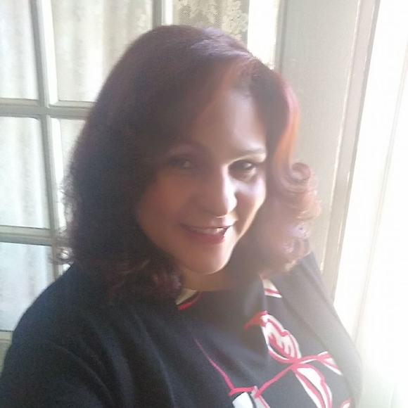 Meet your Posher, Awilda - Picture 1 of 1